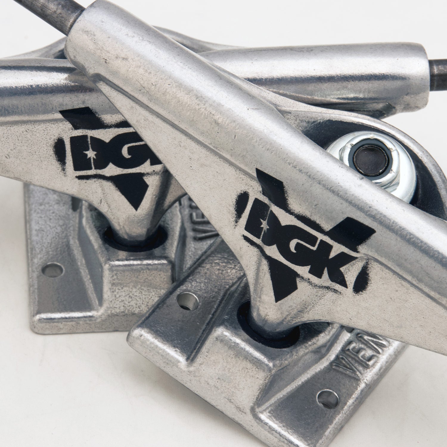 Venture Trucks V-Light High Polished Skateboard Trucks - 5.8 Hanger 8.5